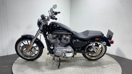 Harley-Davidson Sportster 2