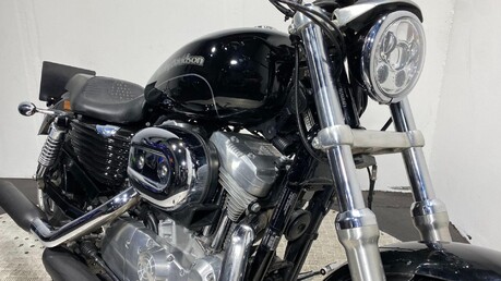 Harley-Davidson Sportster 17