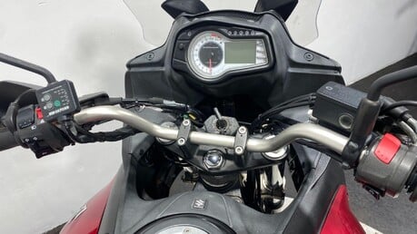 Suzuki V-Strom 27