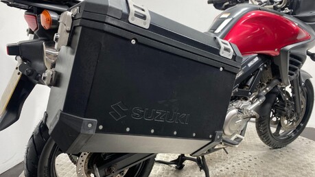 Suzuki V-Strom 31