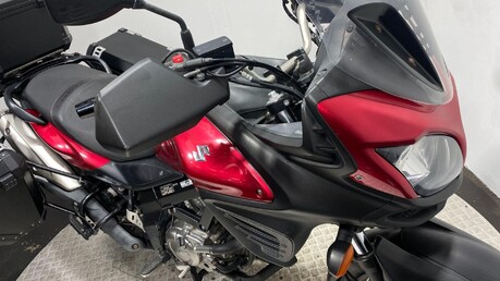 Suzuki V-Strom 43