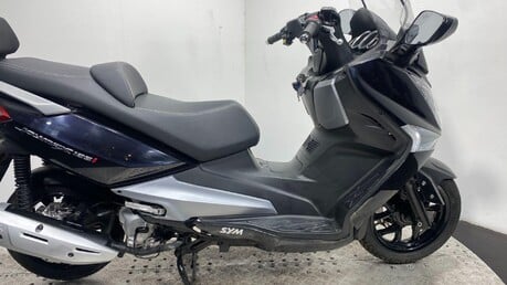 SYM Joymax JOYMAX GTS 125i 5