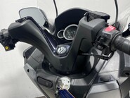 SYM Joymax JOYMAX GTS 125i 9