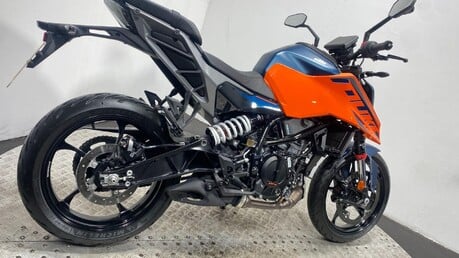 KTM Duke 125 Duke 2