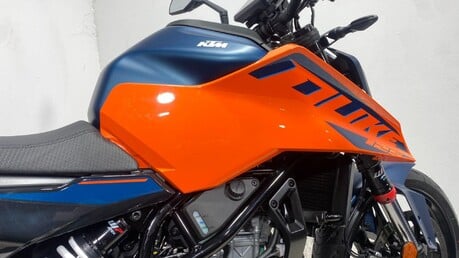 KTM Duke 125 Duke 15