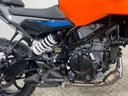 KTM Duke 125 Duke 16