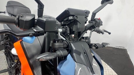 KTM Duke 125 Duke 24