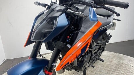 KTM Duke 125 Duke 37