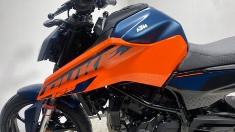 KTM Duke 125 Duke 42