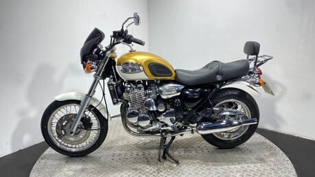 Triumph Thunderbird ADVENTURER 2