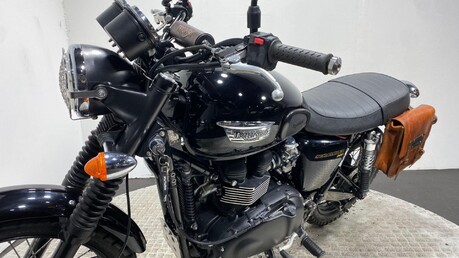 Triumph Scrambler BONNEVILLE SCRAMBLER 10