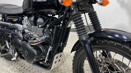 Triumph Scrambler BONNEVILLE SCRAMBLER 16