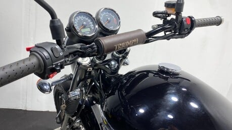 Triumph Scrambler BONNEVILLE SCRAMBLER 35