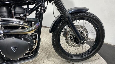 Triumph Scrambler BONNEVILLE SCRAMBLER 36