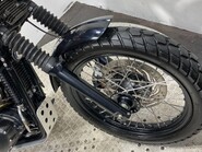 Triumph Scrambler BONNEVILLE SCRAMBLER 37