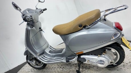 Piaggio Vespa S 125 10