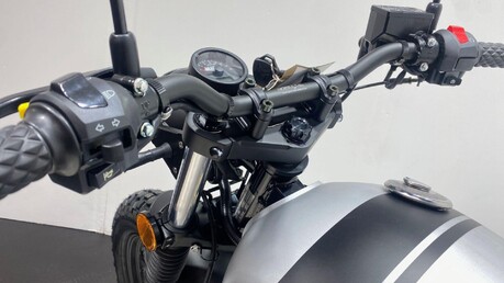 Mutt RS-13 125 Euro 5 12