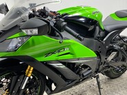 Kawasaki Ninja NINJA ZX-10R ZX1000 JFF 12