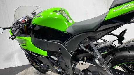 Kawasaki Ninja NINJA ZX-10R ZX1000 JFF 27