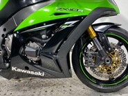 Kawasaki Ninja NINJA ZX-10R ZX1000 JFF 30