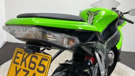 Kawasaki Ninja NINJA ZX-10R ZX1000 JFF 36