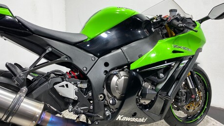 Kawasaki Ninja NINJA ZX-10R ZX1000 JFF 40