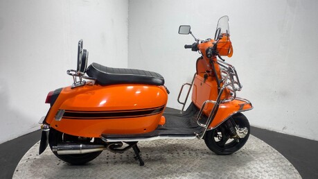 Scomadi TL 125 Scooter 8