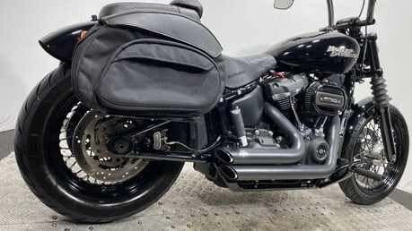 Harley-Davidson Dyna 1745 Street Bob Euro 4 6