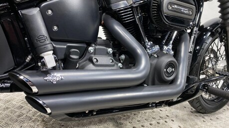 Harley-Davidson Dyna 1745 Street Bob Euro 4 15