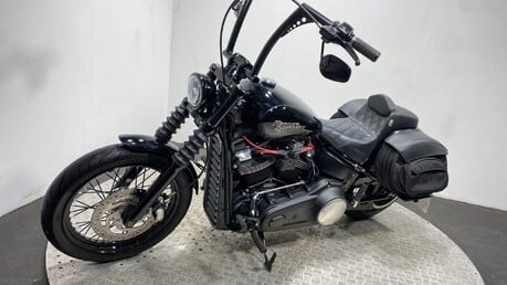 Harley-Davidson Dyna 1745 Street Bob Euro 4 4