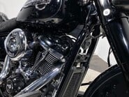 Harley-Davidson Softail 1868 Heritage Classic Euro 4 17