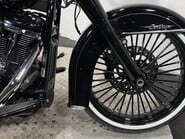 Harley-Davidson Softail 1868 Heritage Classic Euro 4 39