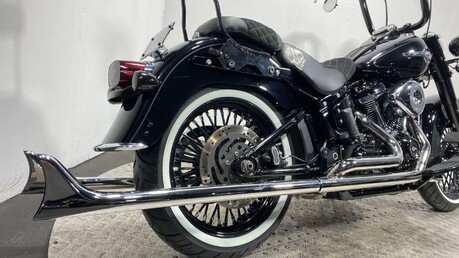 Harley-Davidson Softail 1868 Heritage Classic Euro 4 51