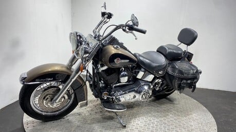 Harley-Davidson Softail HERITAGE FLSTCI 1450 3