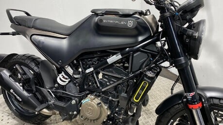 Husqvarna Svartpilen 125 125 Euro 5 8