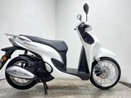 Honda SH Mode 125 FSH 125-R 1