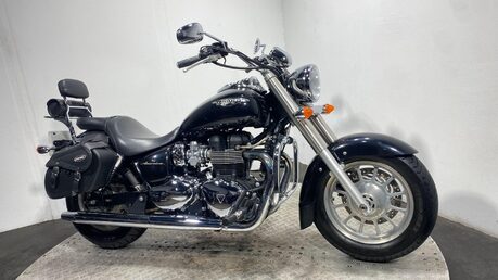 Triumph Bonneville 865 11