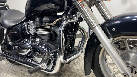 Triumph Bonneville 865 16