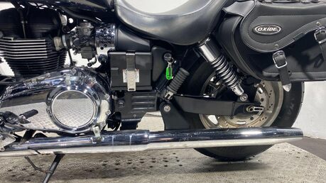 Triumph Bonneville 865 21