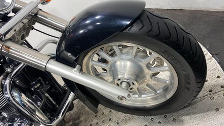 Triumph Bonneville 865 24