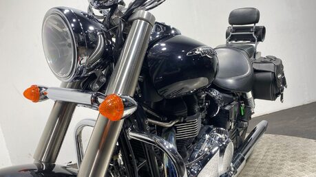 Triumph Bonneville 865 41