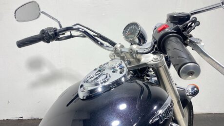 Triumph Bonneville 865 46