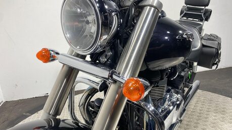 Triumph Bonneville 865 48