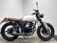 Mutt Akita AKITA 125 1