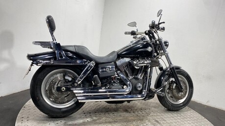 Harley-Davidson Dyna 1584 FXDF Fat Bob 11