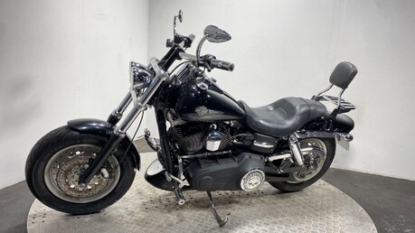Harley-Davidson Dyna 1584 FXDF Fat Bob 14