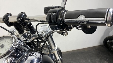 Harley-Davidson Dyna 1584 FXDF Fat Bob 15