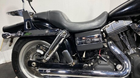 Harley-Davidson Dyna 1584 FXDF Fat Bob 17