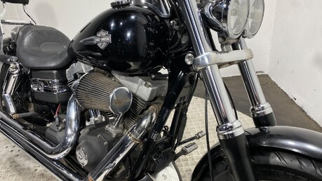 Harley-Davidson Dyna 1584 FXDF Fat Bob 21
