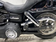Harley-Davidson Dyna 1584 FXDF Fat Bob 32